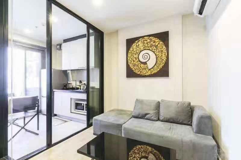 The Base Central Pattaya Seaview Εξωτερικό φωτογραφία