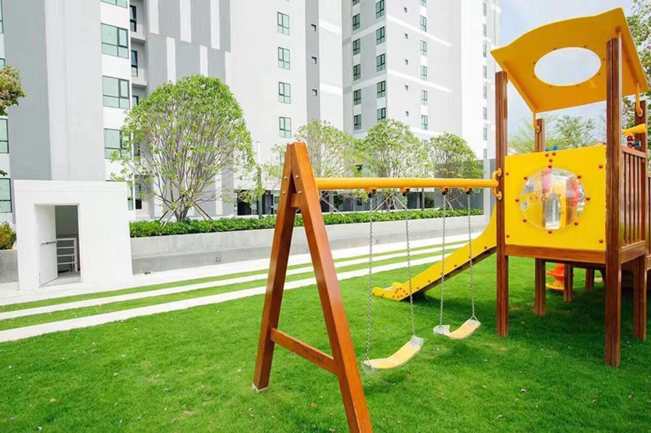 The Base Central Pattaya Seaview Εξωτερικό φωτογραφία