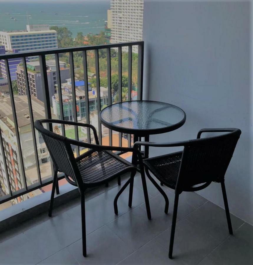 The Base Central Pattaya Seaview Εξωτερικό φωτογραφία